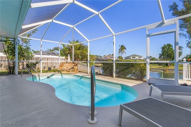 Building Photo - 1827 SW 6th Ave