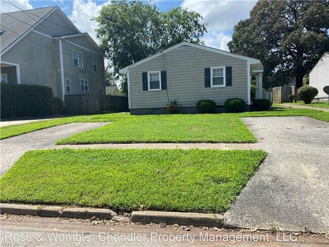Building Photo - 2 br, 1 bath House - Colonial Place 411 Pe...