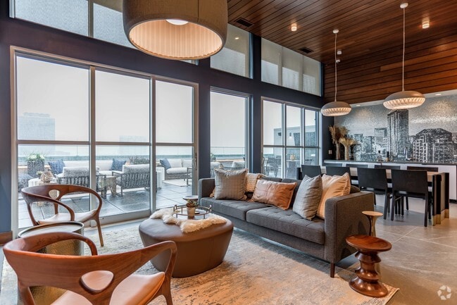 Sky Lounge - CityWay