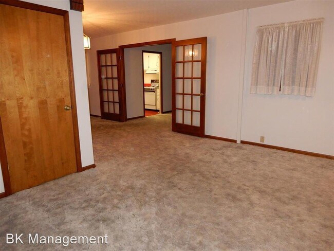 Building Photo - 3 br, 2 bath House - 604 Robinson St