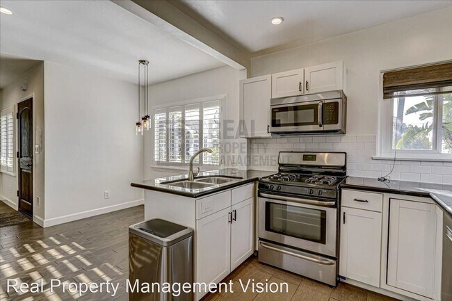Foto del edificio - 3 br, 3 bath House - 1231 N Brighton St