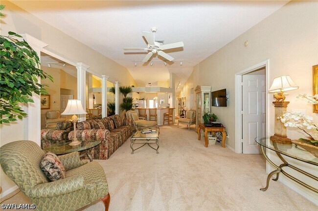 Foto del edificio - 7050 Barrington Cir