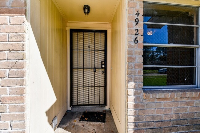 Foto del edificio - 4926 Ridgestone St