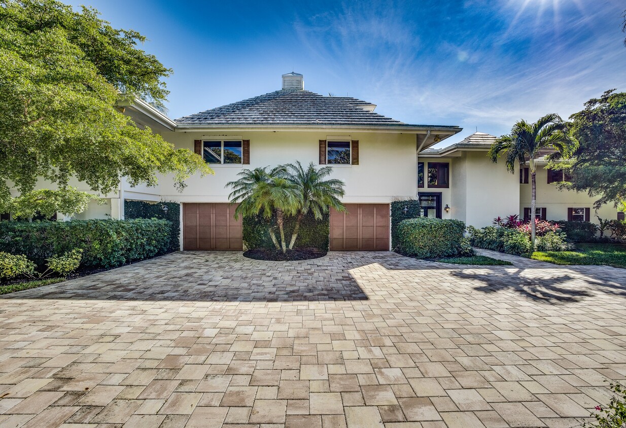 Foto principal - 1600 Treasure Ln