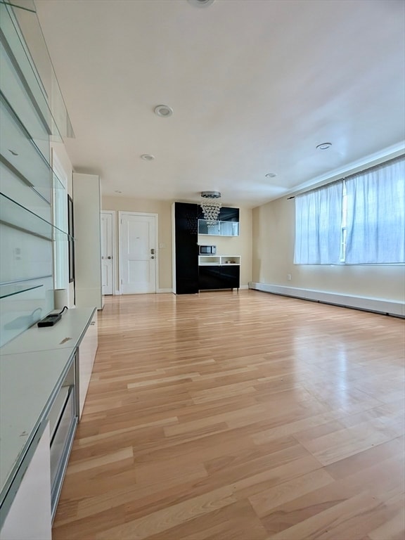 Foto del edificio - 17 Hammond Pond Pkwy