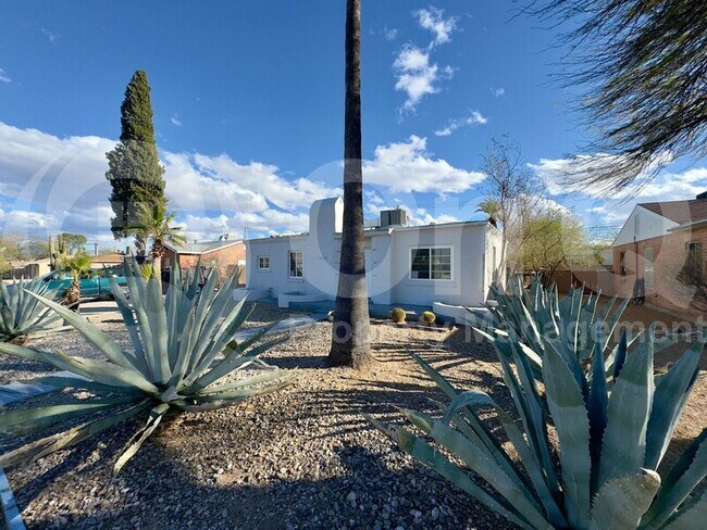 Foto del edificio - 4124 E 1st St