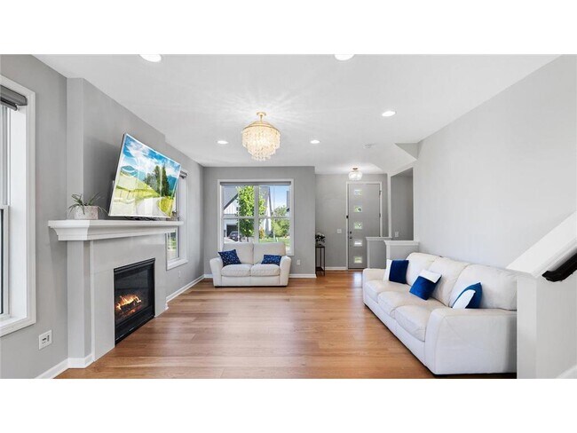 Foto del edificio - 6455 Timber Arch Dr