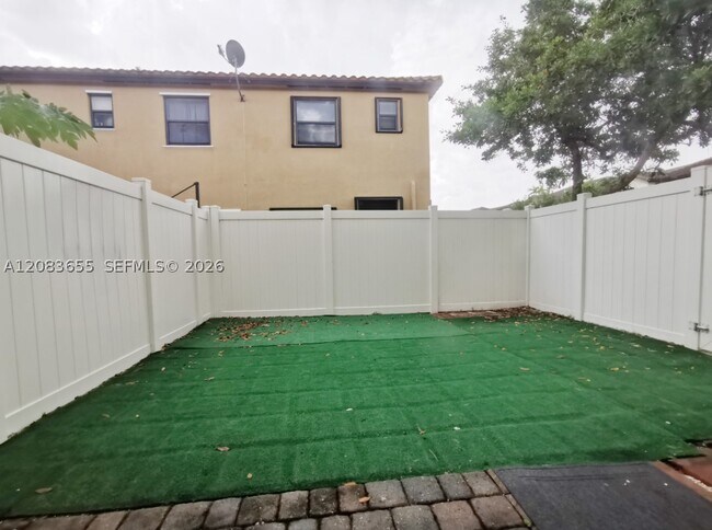 Building Photo - 9398 W 32nd Ln