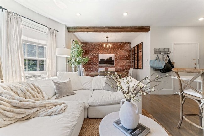 Foto del edificio - 91 Waltham St