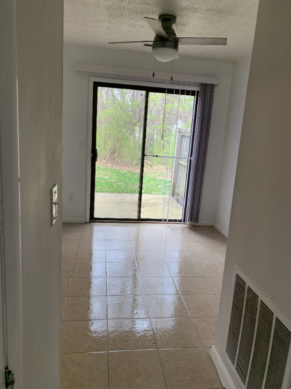 Photo - 722 Ohio Pike Townhome