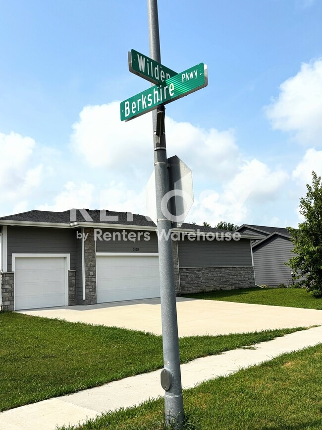 Building Photo - 16643 Wilden Dr
