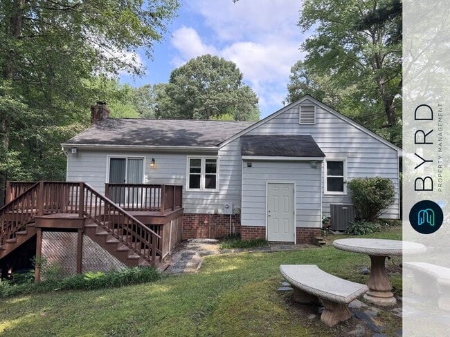 Building Photo - 902 Hartford Ln