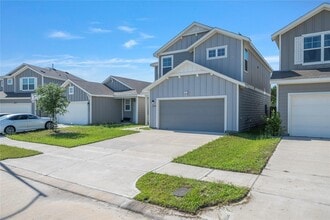 Building Photo - 16314 Dutton Clover Dr