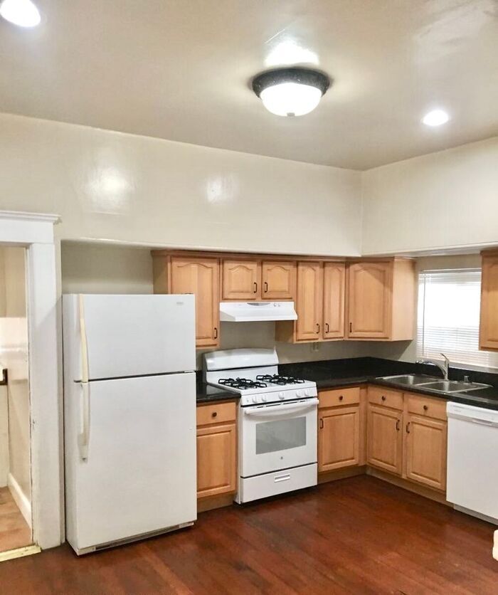 Foto principal - 2 bed 2 bath House in Vallejo - AVAILABLE ...