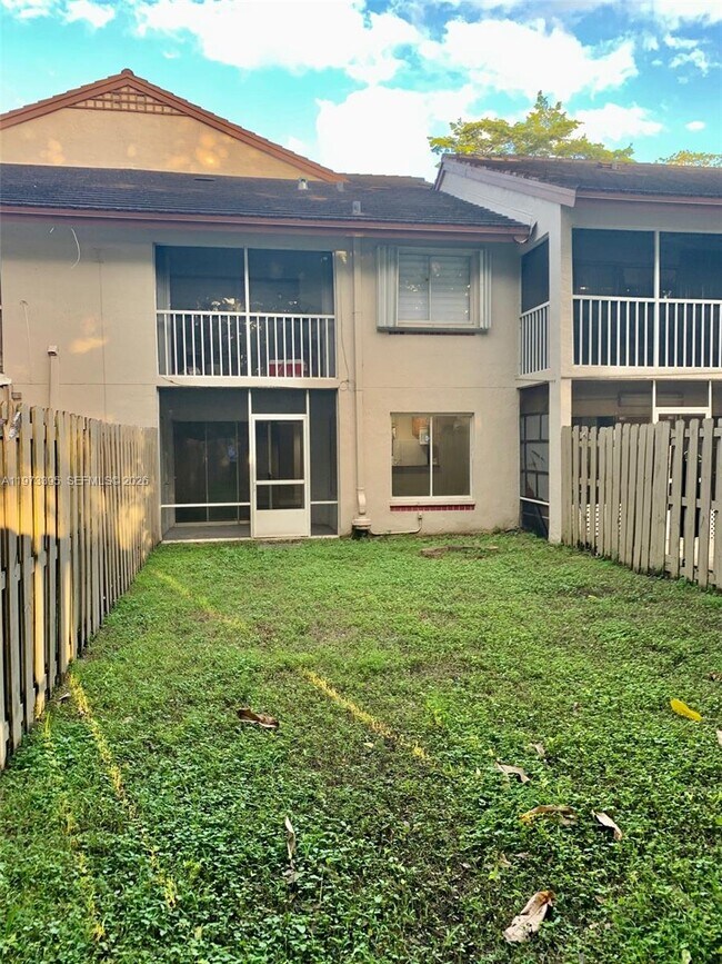 Foto del edificio - 9516 SW 140th Ct