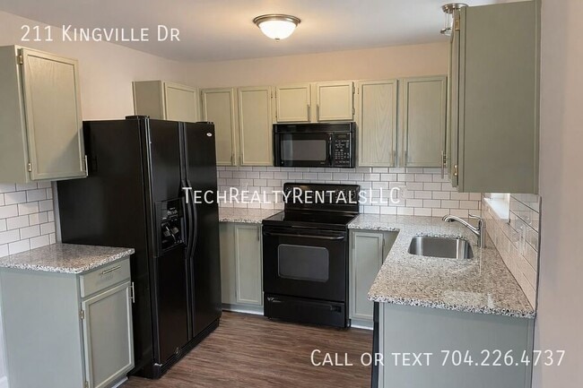 Foto del edificio - 211 Kingville Dr