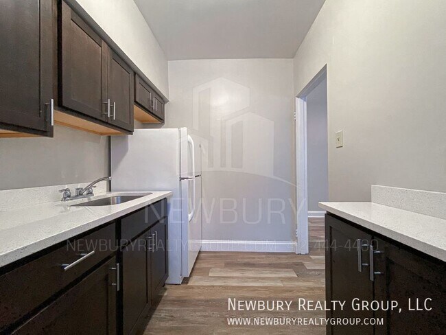 Building Photo - 319 San Juan Dr