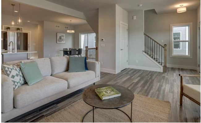 Building Photo - 2839 Frisee Dr