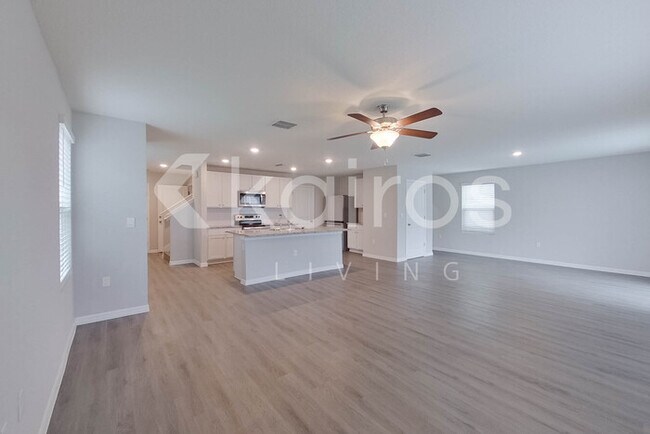 Foto del edificio - 8708 SW 43rd Ter