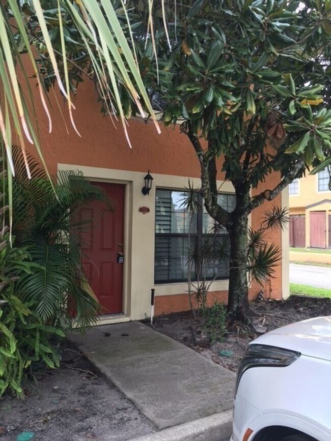 Building Photo - 2 br, 1.5 bath House - 3351 RIVER VIEW WAY...