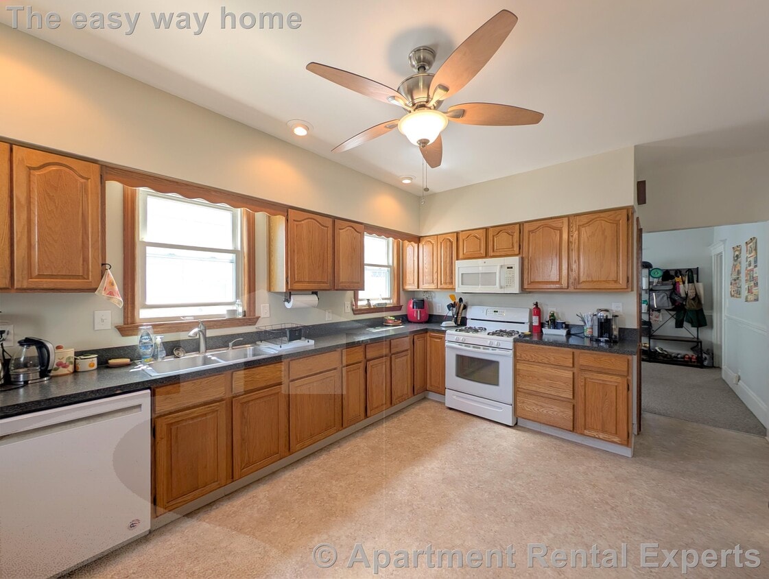 Photo - 42 Lowden Ave