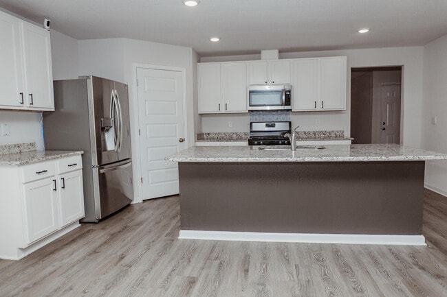 Foto del edificio - 2801 Patriot Ridge Dr