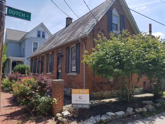 459 Jackson St, Columbus, OH 43206 Townhouse for Rent in