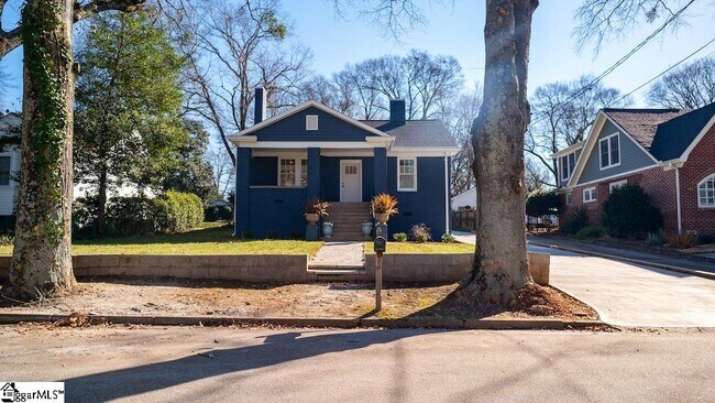 Building Photo - 19 Sevier St