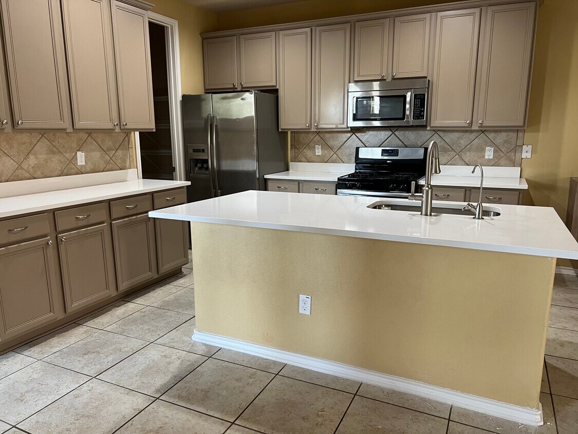 Foto del edificio - 4311 Woodbridge Way