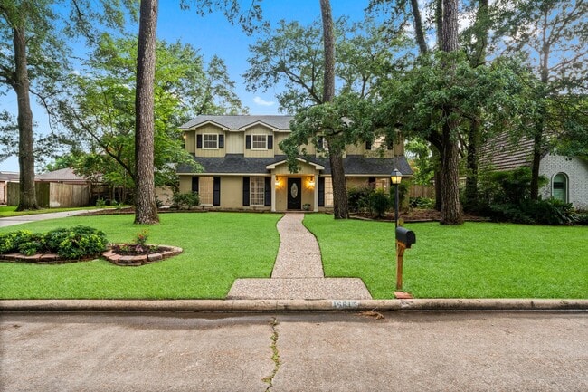 Foto del edificio - 16815 Memorial Oaks Ln