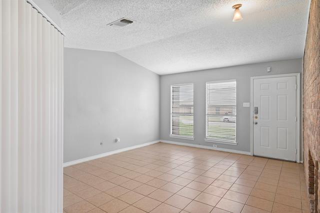 Building Photo - 3415 S Meadow Dr