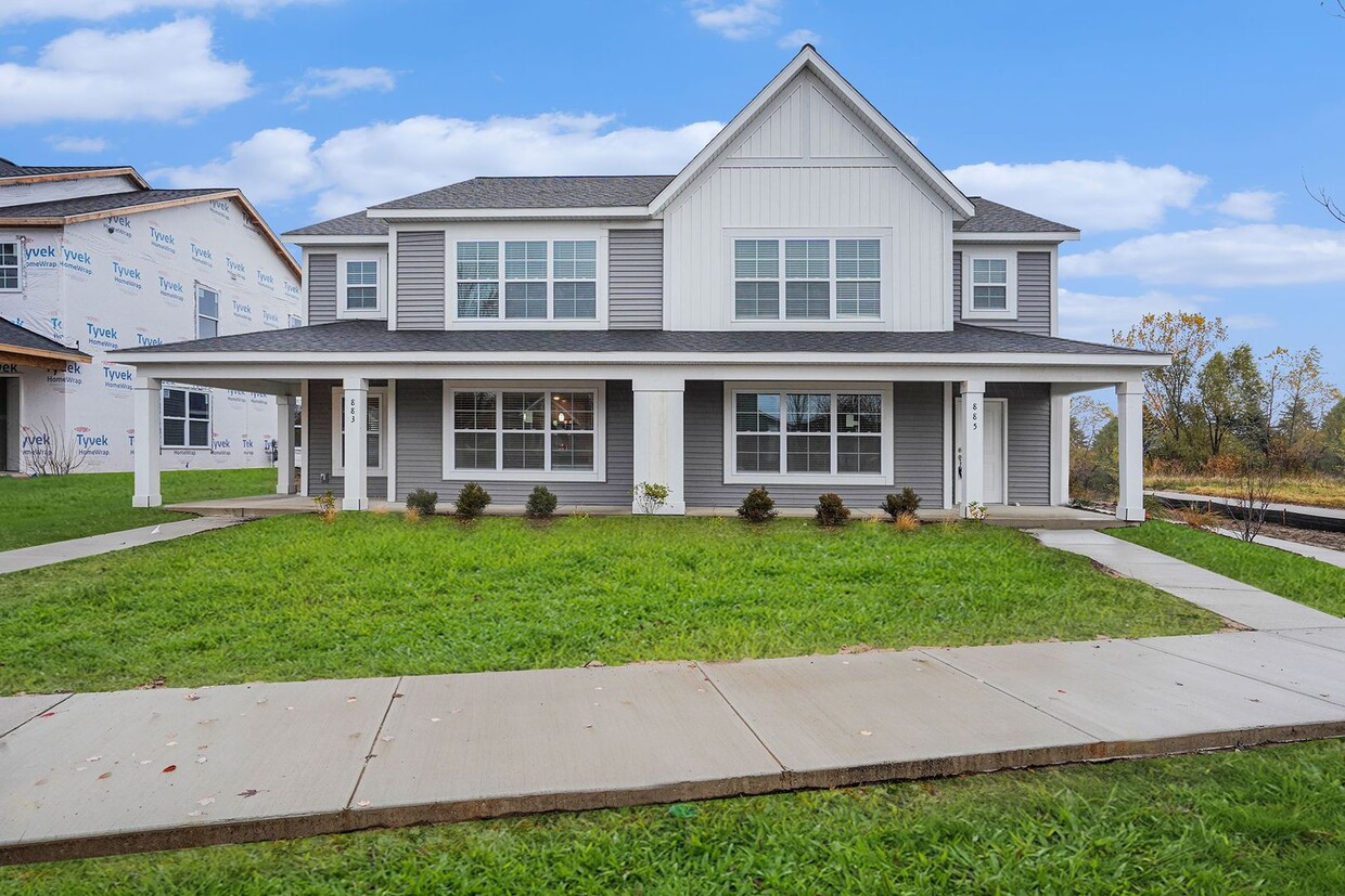 Primary Photo - Resort Style Community with 4 Bedroom Home...