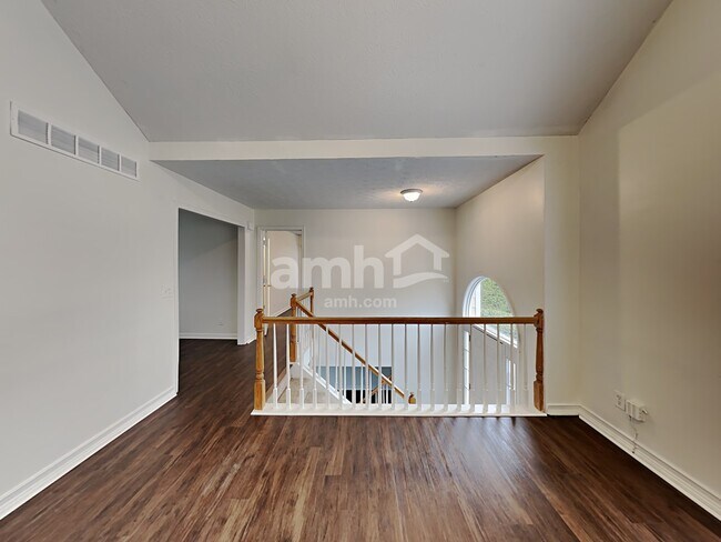 Building Photo - 468 Springfield Drive