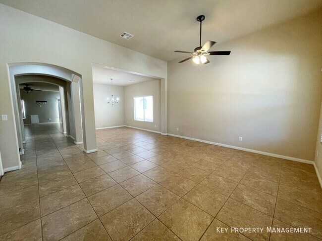 Building Photo - 10965 Pinion Woods Ct