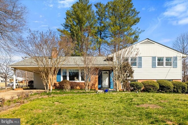 Building Photo - 8016 Gosport Ln