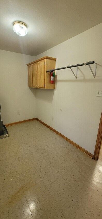 Primary Photo - 1530 St John Bosco St