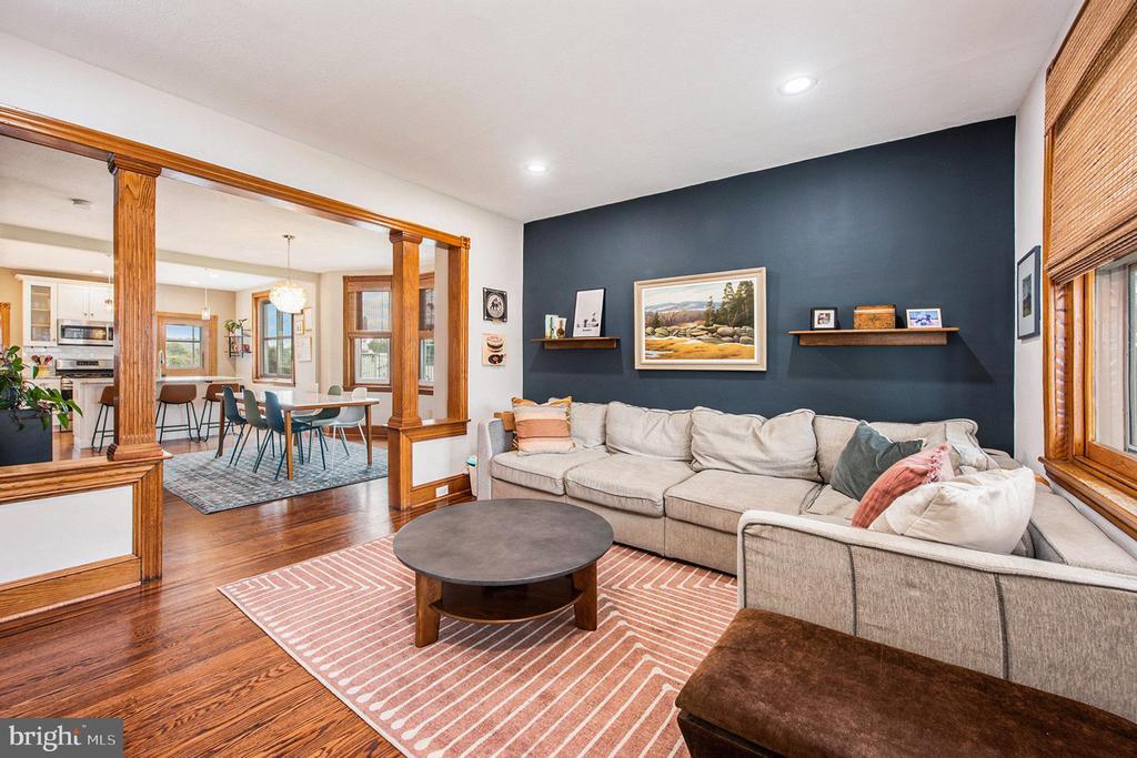 Foto principal - 333 E 10th Ave