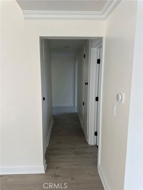 Building Photo - 9511 Hayvenhurst Ave