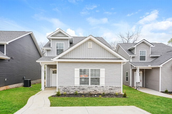 Building Photo - 506 Highland Ct