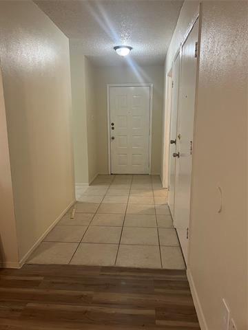 Building Photo - 1400 Long Shadow Ln