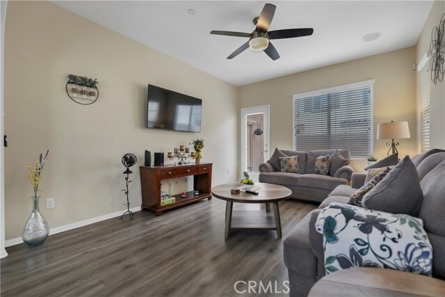 Foto del edificio - 345 Paseo Gusto