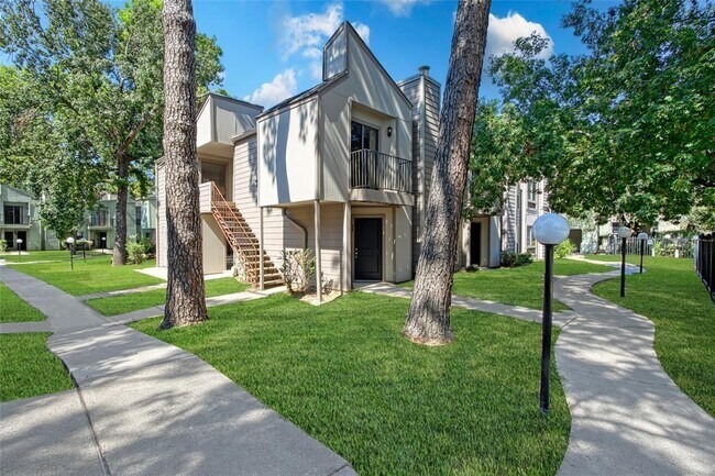 Building Photo - 17202 Imperial Valley Dr