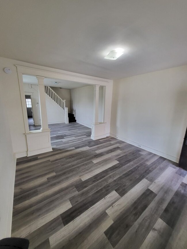 Building Photo - Spacious 3 Bedroom Home for Rent in Tamaqua
