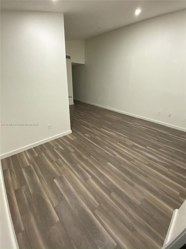 Foto del edificio - 1636 SW 19th Terrace