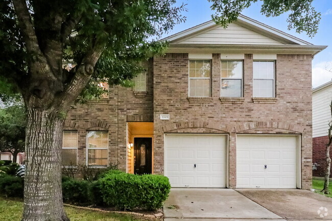 Building Photo - 17411 Hoover Gardens Dr