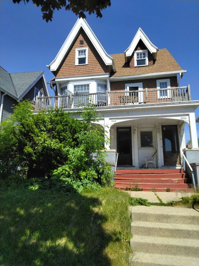 Building Photo - 2916 N Murray Ave