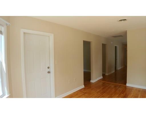 Building Photo - 8 N Steele St