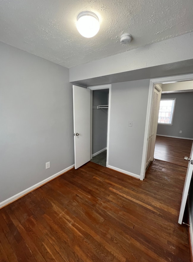 Building Photo - 2008 Fort Davis St SE