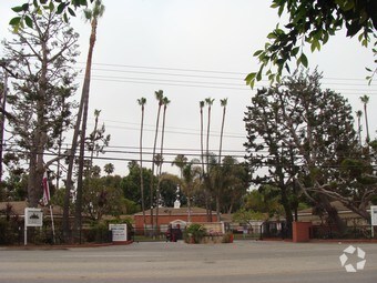 Primary Photo - 1600 W 5th St