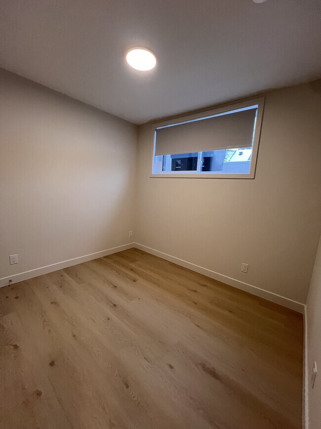 Building Photo - 79 Marquette Ave